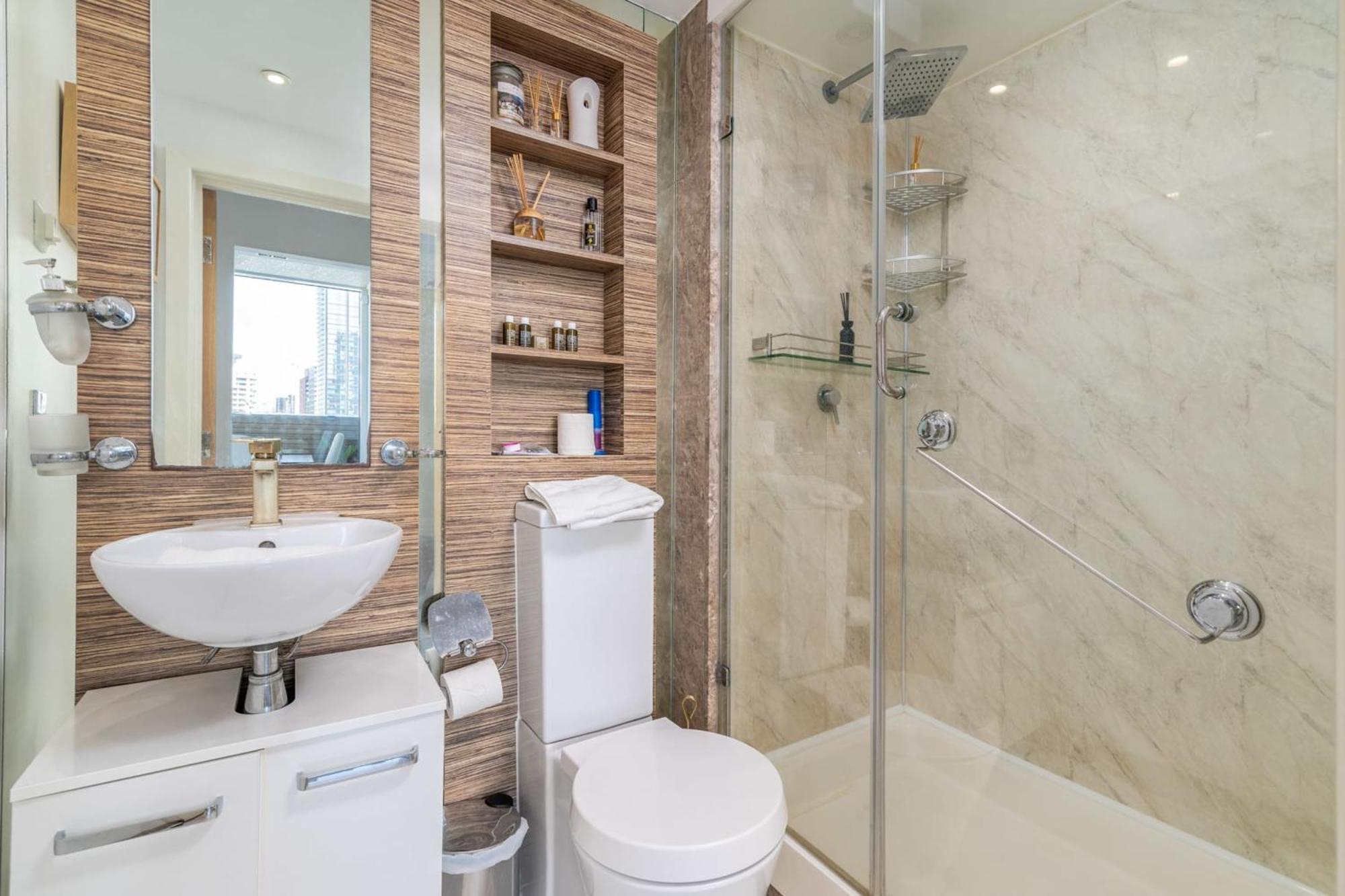 Canary Wharf Retreat With Free Secure Parking London Bagian luar foto