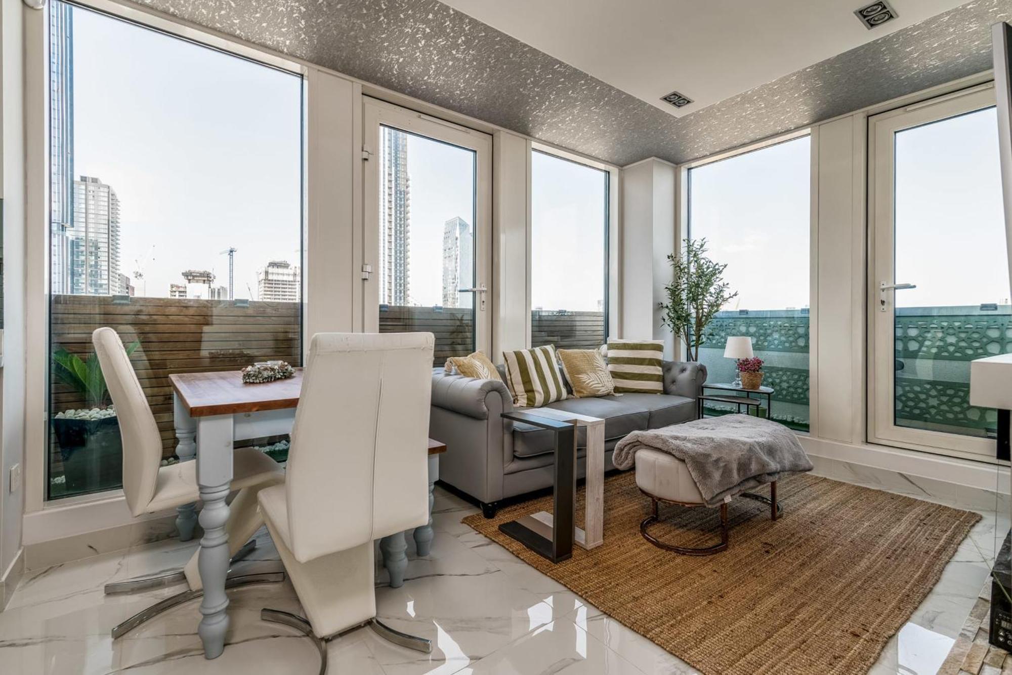 Canary Wharf Retreat With Free Secure Parking London Bagian luar foto