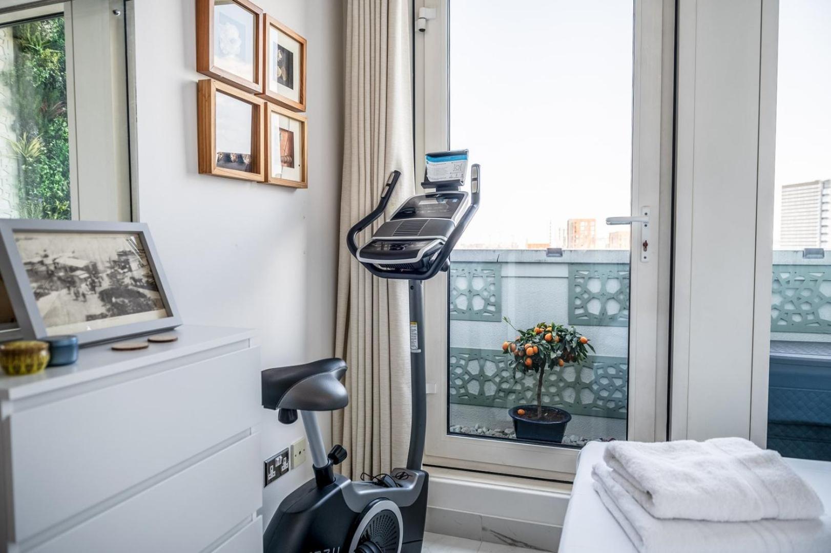 Canary Wharf Retreat With Free Secure Parking London Bagian luar foto