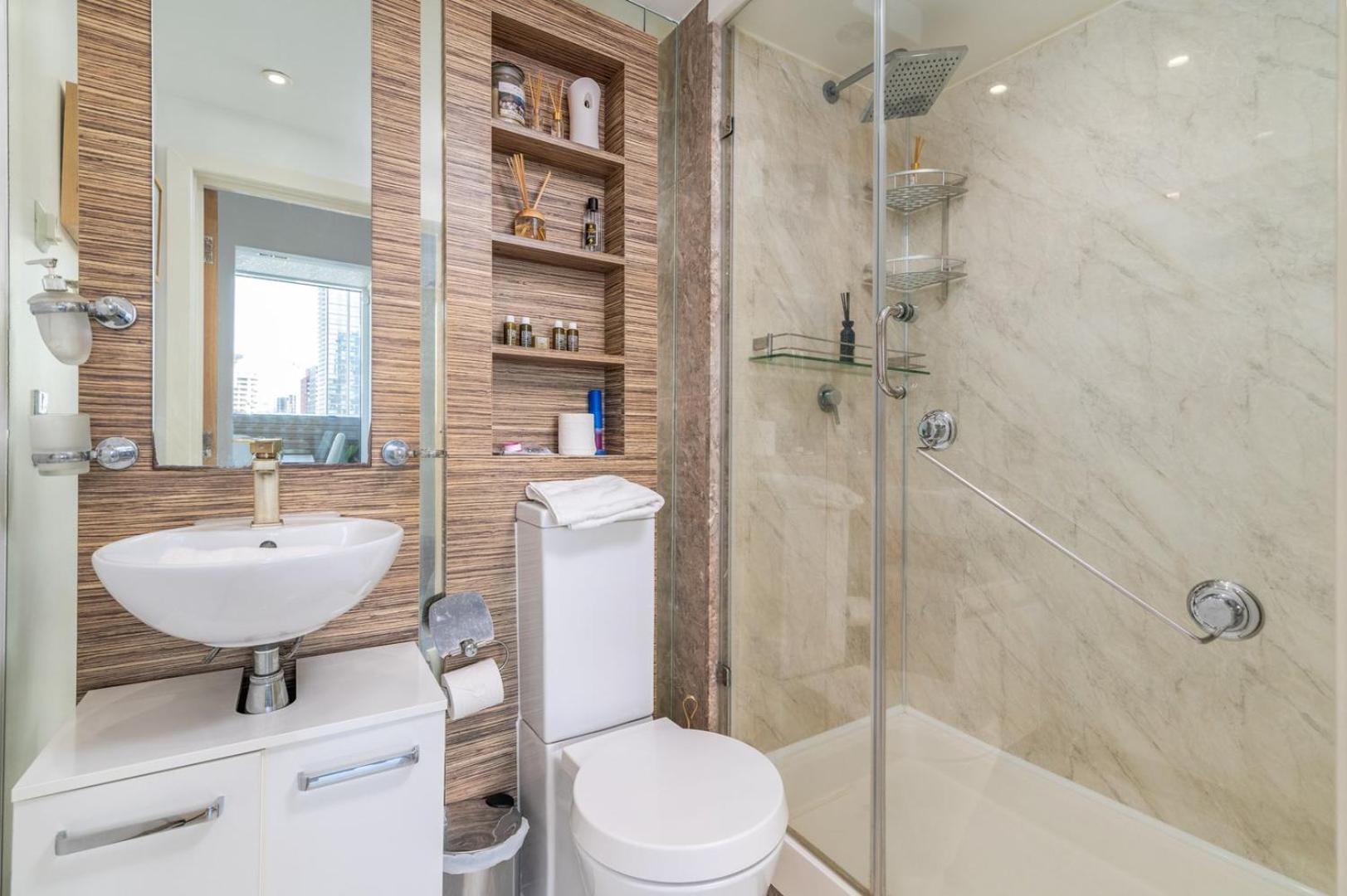 Canary Wharf Retreat With Free Secure Parking London Bagian luar foto